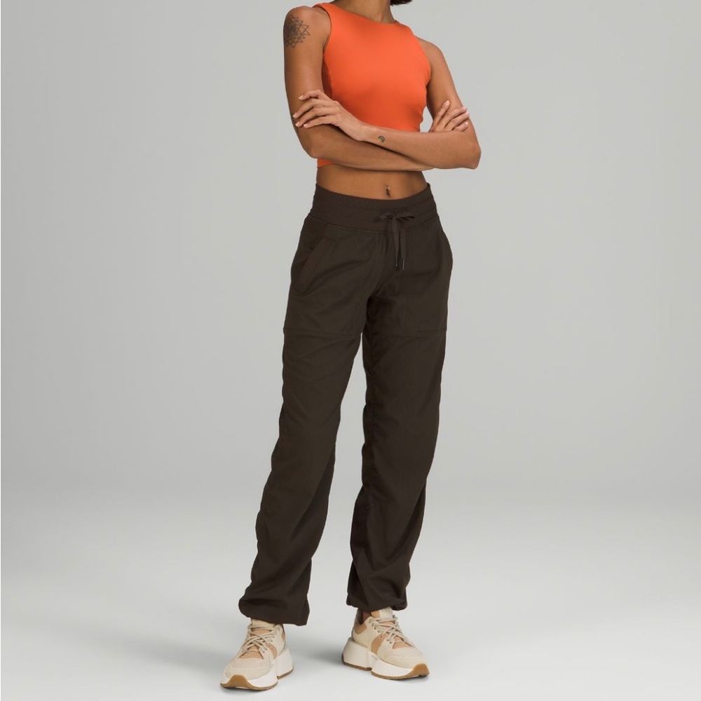 Lululemon pants women size 0 in dark olive color